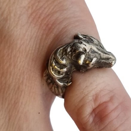 【美品】一点もの ヴィンテージシルバーリング horse 馬 美品】一点もの ヴィンテージシルバーリング horse 馬