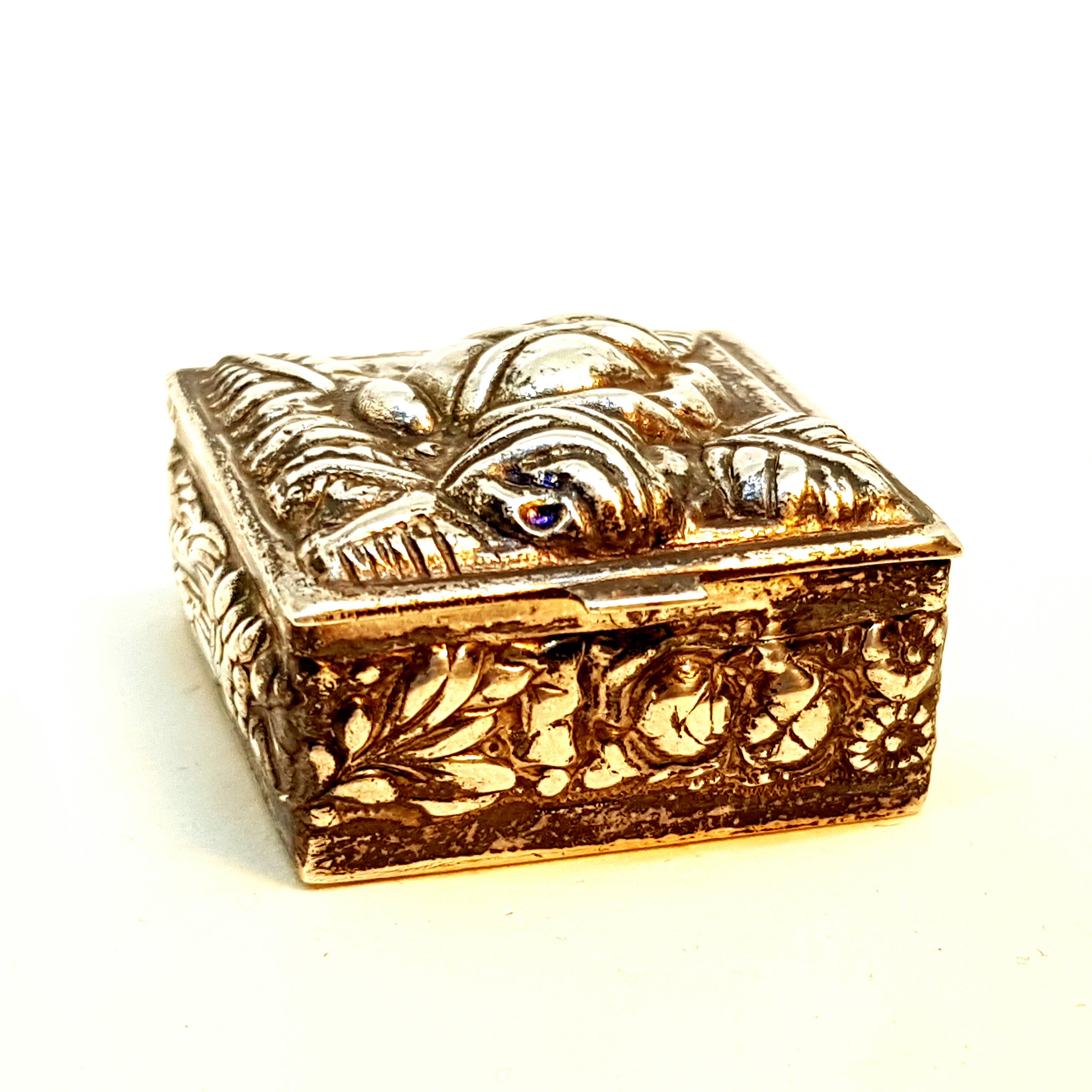 Silberdose mit Goldbad innen und exquisitem Stanzen. Um 1940. | Etsy