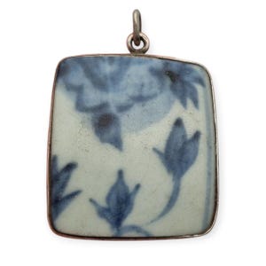 Antique blue and white floral porcelain oriental pendant for collectors, silver frame. Retro gifts for women, Antique and Vintage jewelry.