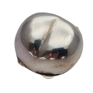 Antique fruit box, 800 silver peach, original pill box for collectors, Circa 1980. Antique and vintage jewelry.