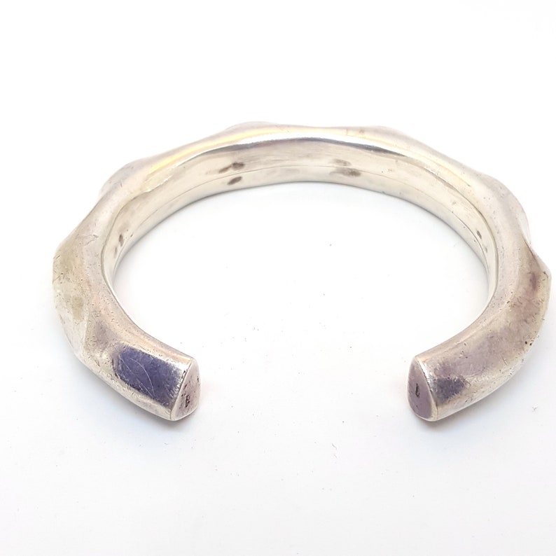 Jewel gift. Antique /& vintage jewelry Circa 1980 Silver bracelet rigid