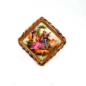Vintage Brooch, Limoges Brooch, French Brooch, Limoges porcelain brooch. France. Romantic scene. Circa 1940. Gifts for collector, for women.