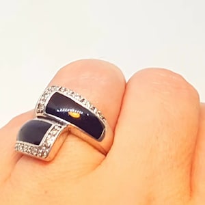 Vintage women onyx ring, black ring, vintage sterling silver, original gifts for women, antique and vintage jewelry.