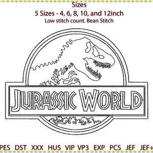Könnte beinhalten: Schwarz-weißes Jurassic World Logo-Design. Das Design zeigt eine Dinosaurier-Silhouette in einem kreisförmigen Rahmen mit dem Text "JURASSIC WORLD" darunter. Das Bild enthält auch Größenangaben von 10, 15, 20, 25 und 30 cm.