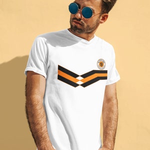 Herren Niederlande Fußball T-Shirt, neuer Stil Retro Streifen Vaterlands Geschenk