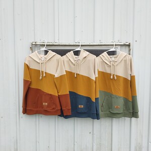 Women's Green and Gold Colorblock Hoodie Relaxed Fit Sweatshirt image 3