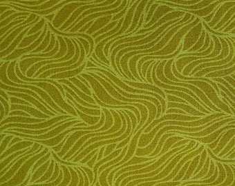 P&B Textiles - Bear Essentials - wave-like pattern in shades yellow-green