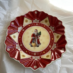 Vintage Villeroy & Boch Christmas Santa Toys Fantasy Like New #1748 Deep Dish Pie Plate Serving Bowl