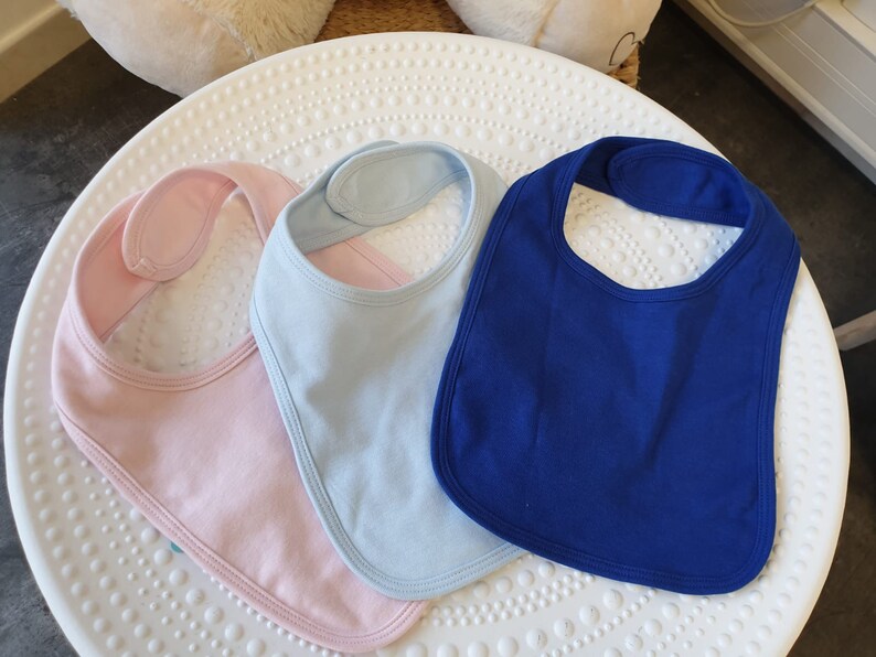 Custom bib embroidered with first name