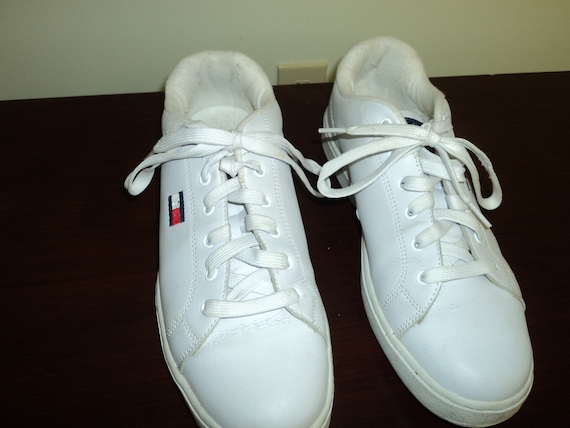 Vintage Tommy Hilfiger Shoes Size (9.5) US