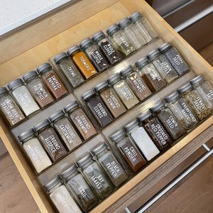 Custom Spice Vinyl Decals, Kitchen Organization, Sticker Spice Jar Labels, Modern Spice Labels, Pantry Organization, Custom Vinyl Labels image 9