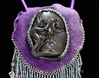Ode aan Lilith Guardian geest Pouch