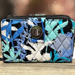 Vera Bradley Turnlock Zip Organizer Wallet In Camofloral