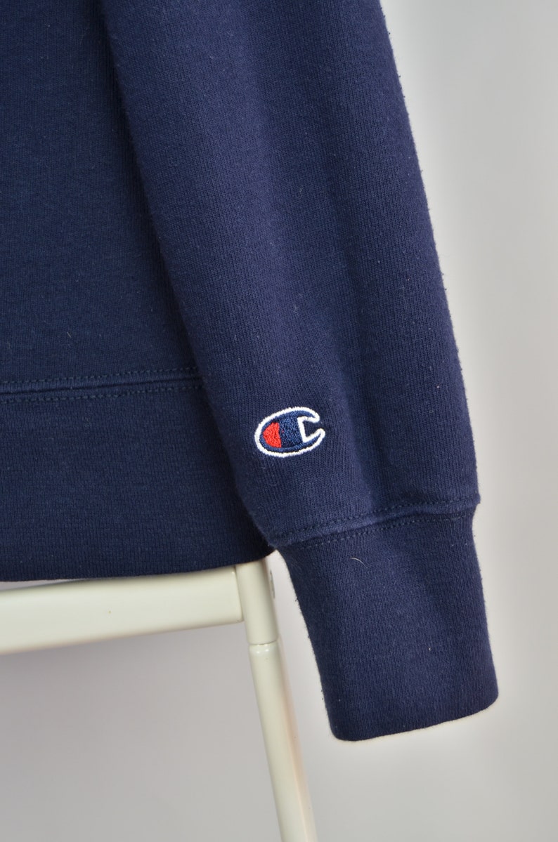 Men/'s Champion Vintage Big Logo Navy Sleeve Small Logo Sport Athletic Crew Neck Cotton Lightweight Sweatshirt Size S M