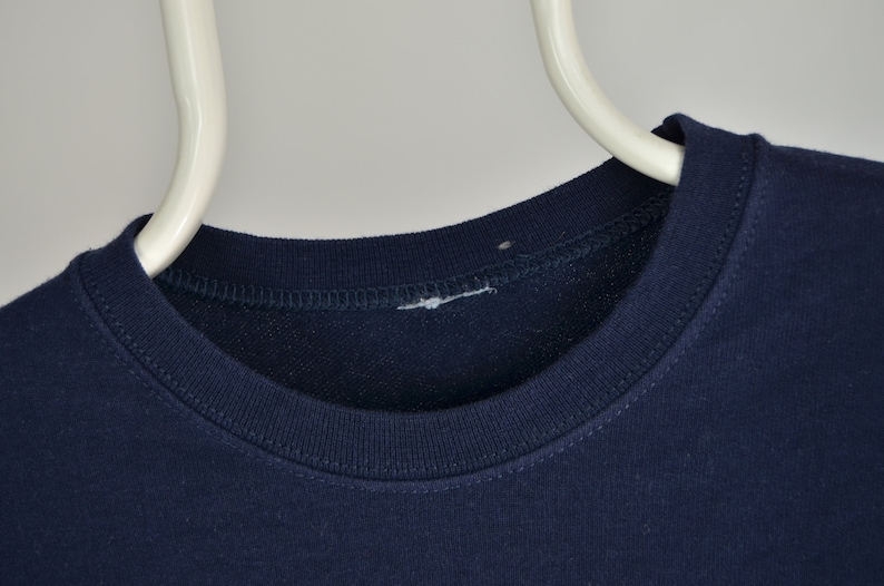 Men/'s Champion Vintage Big Logo Navy Sleeve Small Logo Sport Athletic Crew Neck Cotton Lightweight Sweatshirt Size S M