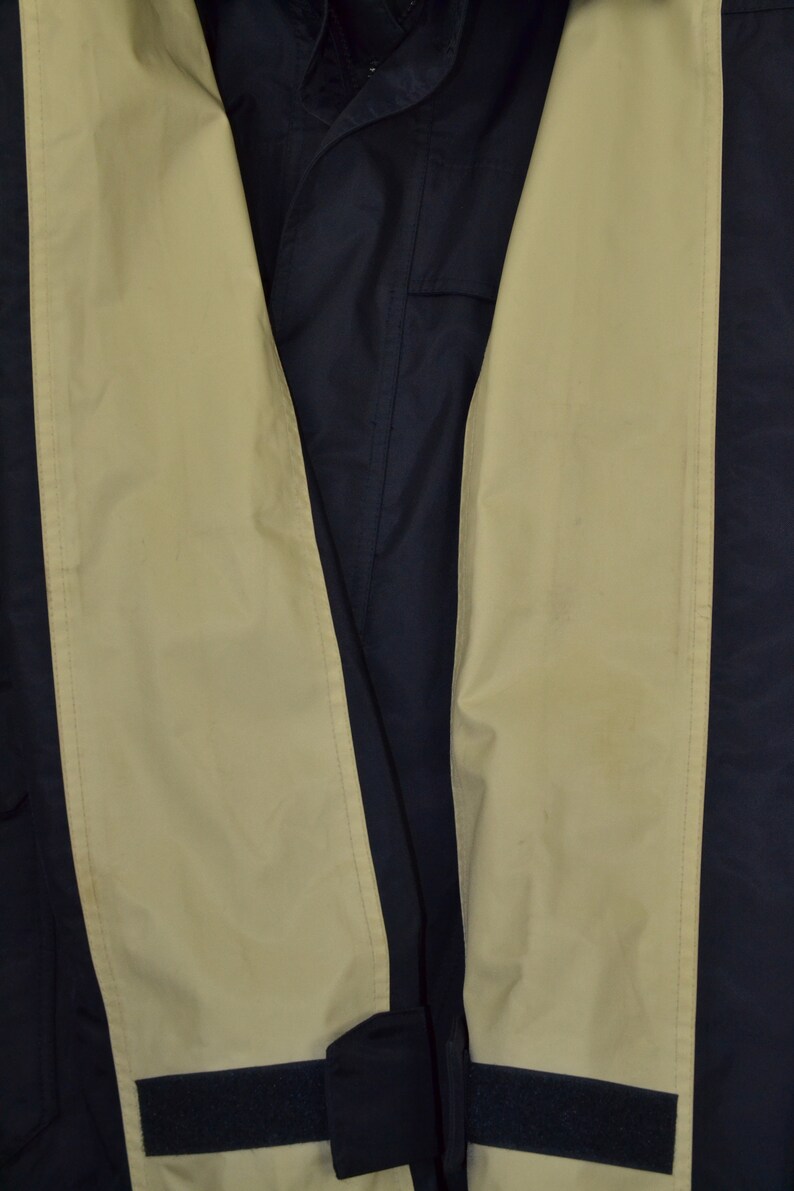 Men/'s Helly Hansen Vintage 90s Retro Navy Waterproof Windbreaker Hiking Trekking Raincoat Jacket Size L