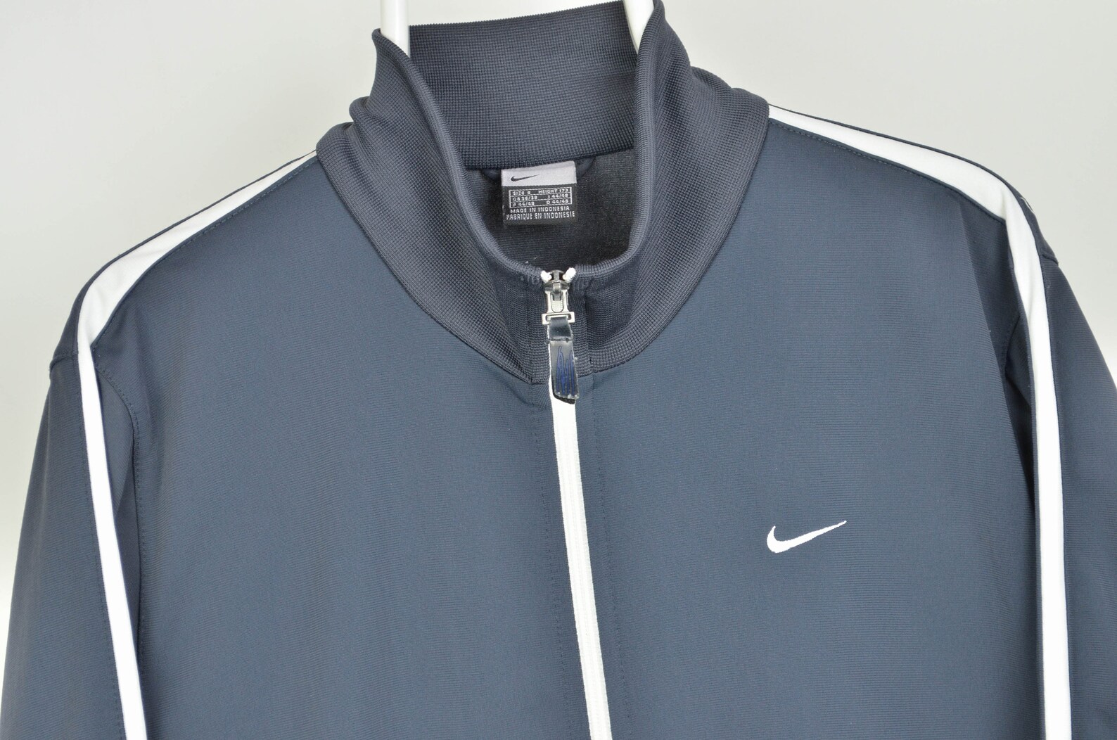 retro nike tops