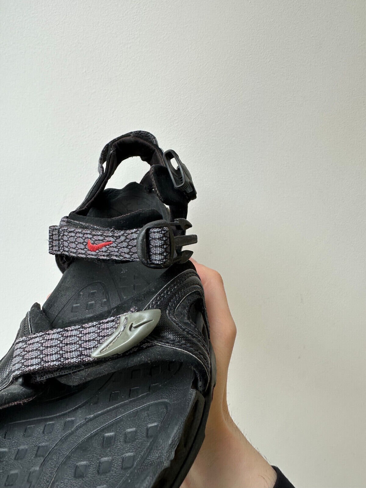 Buy Nike ACG Vintage Men's Outdoor Sandals Shoes EU 41 US 8 Buy Nike ACG Vintage Men's Outdoor Sandals Shoes EU 41 US 8