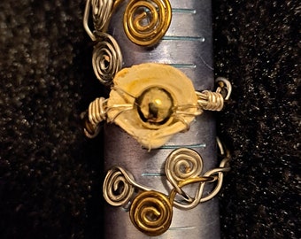 Clam-shell Adjustable Ring