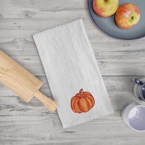 A Pumpkin Tea Towel Fall Tea Towels Seasonal Decor Fall Kitchen Towel Fall Decorations Home Fall Decorations Autumn Cozy Decor Fall Pumpkins