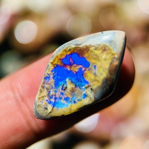 Highly Bright, Cantera Opal, AAA+ Grade Quality Collection, 09.58 carats 24x13x5 mm.