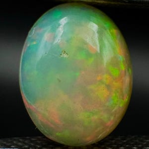 Natürlicher Welo Opal Oval Cabochon: Größe 9.20x7.30x4.20 mm Äthiopischer Feuer Edelstein für die Schmuckherstellung