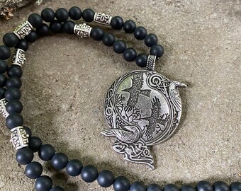 Collar con colgante de cuervo: Ónix negro mate, aleación de zinc hipoalergénica