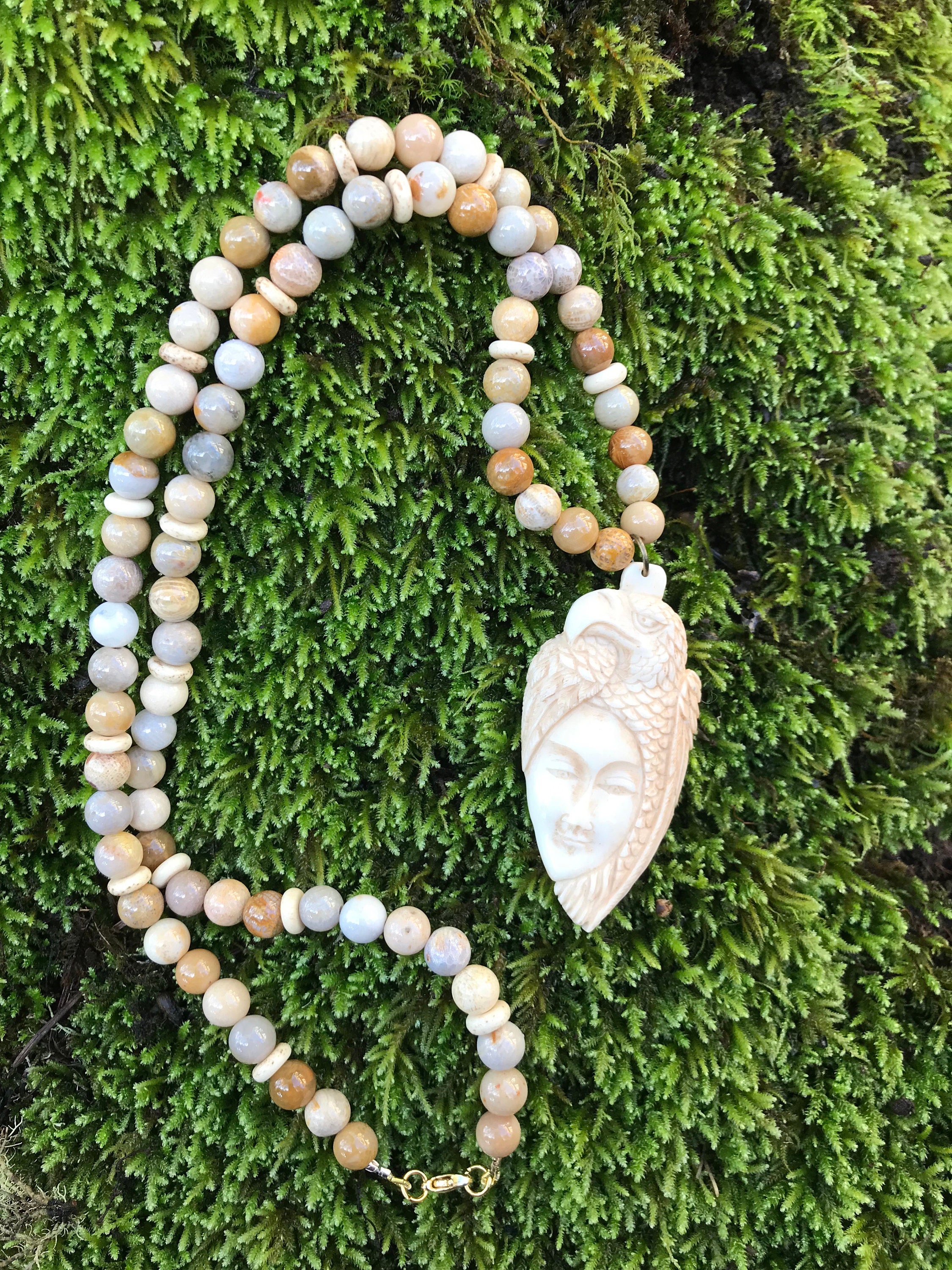 Collier Pendentif En Os Sculpté Aigle - Bijou Authentique Et Artisanal, Marque Moghant