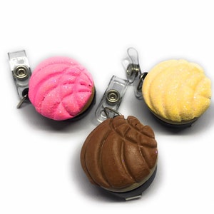 Badge reels