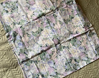Vintage Pillowcases, Vintage Bedding, Cottagecore Bedding, Vintage Linens, French Linens, Laura Ashley Bedding | Standard