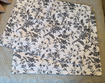 Laura Ashley Bedding, Vintage Pillowcase, Pair, Vintage Sham, Cottagecore Bedding, Vintage Linens, French Linens, Laura Ashley | Standard