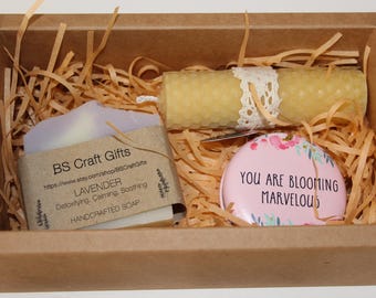 Handmade Beeswax Candle Gift Box | Natural Honey Scent, Eco-Friendly Present