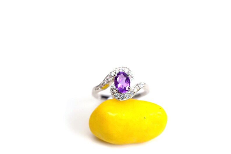 Natural Amethyst Ring R218 February Birthstone Promise Ring 925 Sterling silver ring Jewelry Purple Brilliant Facet Gemstone
