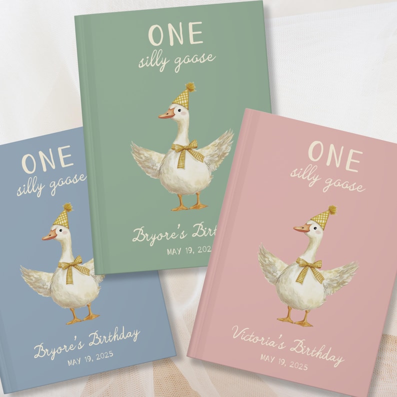 Puede incluir: Tres libros de cumplea&ntilde;os personalizados en colores pastel: azul, verde y rosa. Cada libro presenta una ilustraci&oacute;n caprichosa de un ganso con un gorro de fiesta y una pajarita. El texto dice "ONE silly goose" y un mensaje de cumplea&ntilde;os.