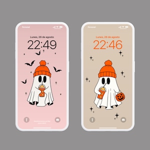 May include: Two phone screen mockups with a Halloween theme. The left phone has a pink background with a ghost wearing a red and orange hat holding a pumpkin spice drink. The right phone has a beige background with a ghost wearing a red and orange hat holding a pumpkin spice drink and a jack-o-lantern. Both phones display the time and date: Lunes, 26 de agosto 22:49 and 22:46.