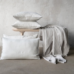 Linen Throw Blanket in Silver. Waffle weave linen, fringed, european linen. Twin, Queen, King size