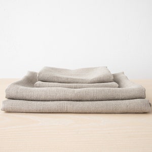 Zwaar linnen badhanddoeken in naturel: handdoekenset, badhanddoek, linnen handdoeken. Europees linnen, superabsorberend. Huckaback-linnen
