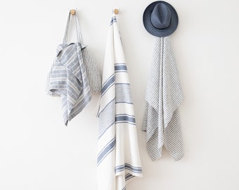 Linen Beach Towels for Holidays. Large Linen Beach Sheets in Indigo and White. Matching linen beach bags. Washed linen sauna towels