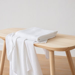 Linen Waffle Towels in White. Waffle Linen Bath Towel Set, waffle bath towel, linen hand towels and wash cloth. White linen face cloth towel image 4