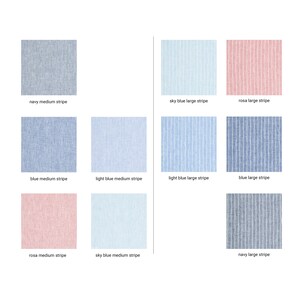 K&ouml;nnte beinhalten: Eine Tabelle mit neun verschiedenen gestreiften Stoffmustern in verschiedenen Farben, darunter Marine, Blau, Hellblau, Himmelblau und Rosa. Jedes Muster ist mit der Farbe und der Streifenbreite beschriftet, z. B. "Marine mittelgestreift" oder "Himmelblau gro&szlig;gestreift".