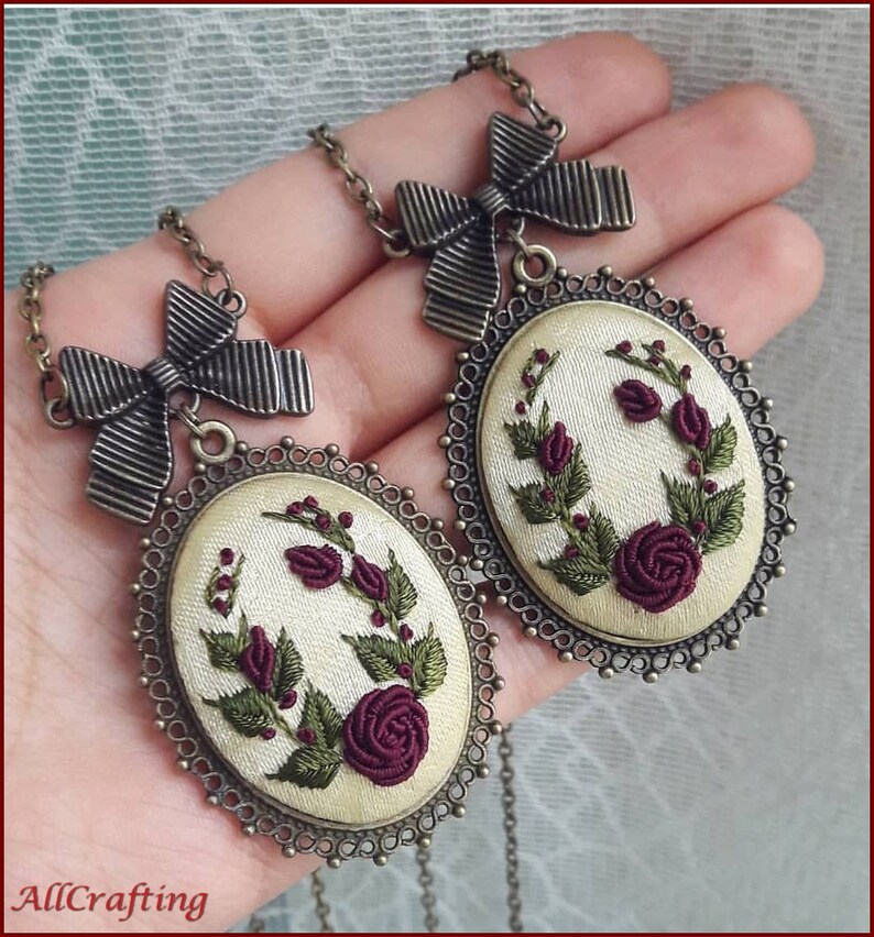 Vintage Style Embroidery Necklace Women Girls Necklace Gift image 0