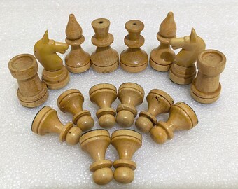 チェスセット　木製板、駒〈ソ連×アメリカ〉 Amazon | ロシアソ連加重チェス駒のみ|1950年代ソ連ラトビア複製