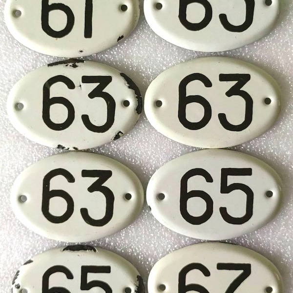 Vintage Emaille-Zahlengröße 60 mm * 90 mm Türnummer Zimmer Metall Nummernschild Emailleschild Hoteldekor Hergestellt in der UdSSR in den 1980er Jahren Preis für 1 Stück.