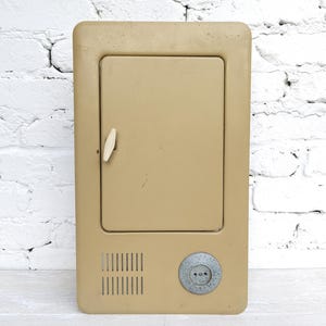 Medidor de electricidad soviético antiguo, medidor mecánico clásico de la URSS, fabricado en la década de 1980