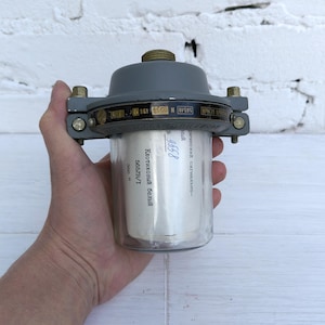 Lámpara de señalización de barco distintiva de la era soviética, de época vintage, con documentación. Fabricada en la URSS en 1989. Artículo de colección.