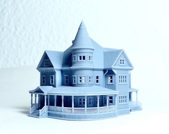 Z Scale Queen Anne Victorian House – Resin Diorama Model 1:220 - Building#36