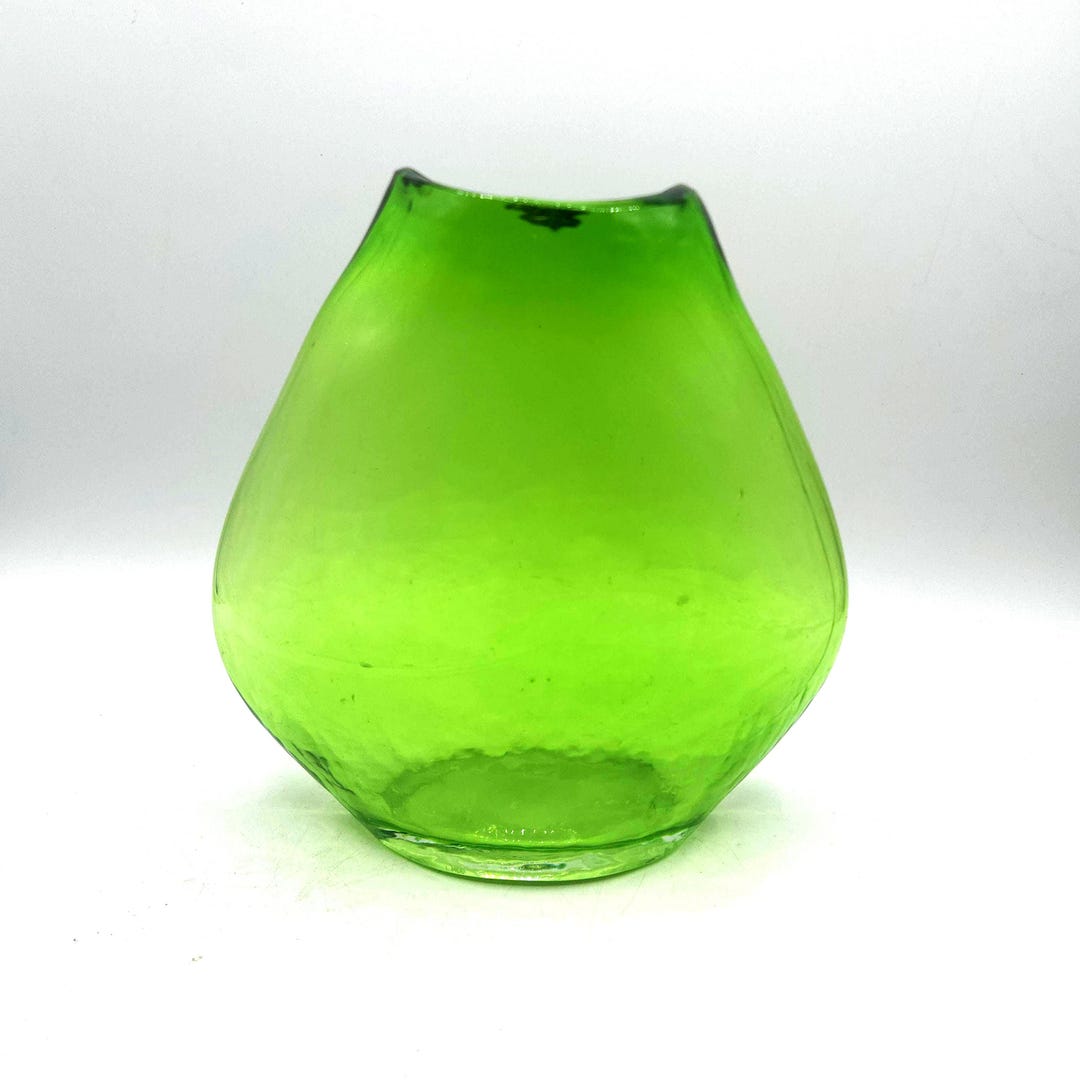 Art Deco Handblown Glass Green Vase Teardrop 7” Tall Textured Etsy — free download