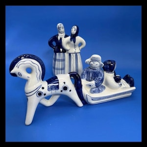 2 Russian Gzhel Гжель Blue & White Porcelain Figurines Handcrafted USSR (MINT)
