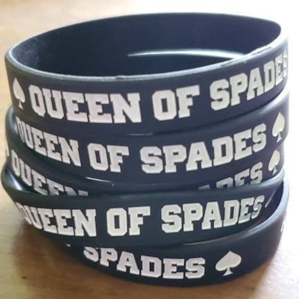 Wear Your Queen of Spades Status Proudly with Our Iconic Silicone Wristbands/Anklets – Perfect for Hotwives and Cuckolds