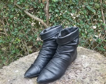 leather slouch boots flat